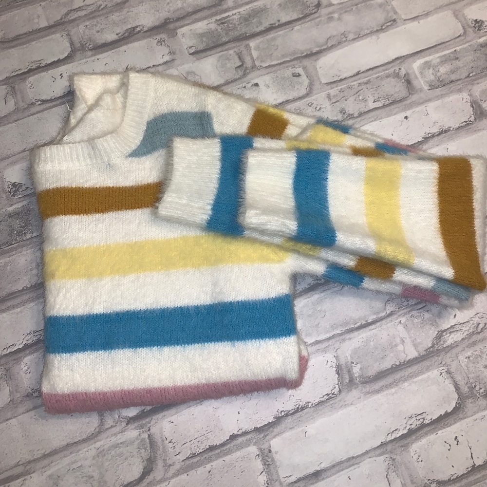 Eyelash stripes sweater